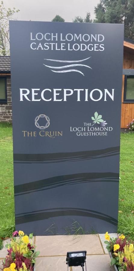 Skyline Lodge Loch Lomond Castle Lodges Balloch Extérieur photo