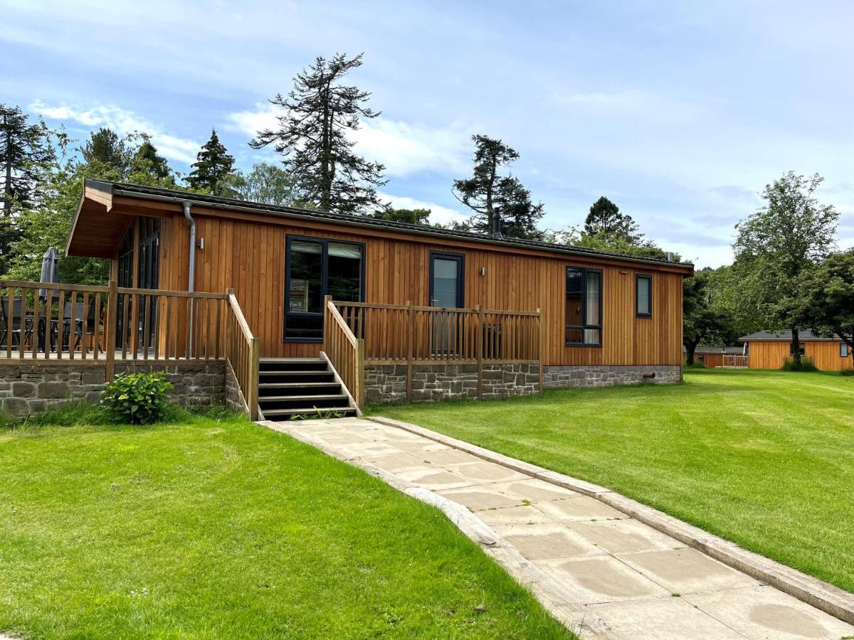 Skyline Lodge Loch Lomond Castle Lodges Balloch Extérieur photo
